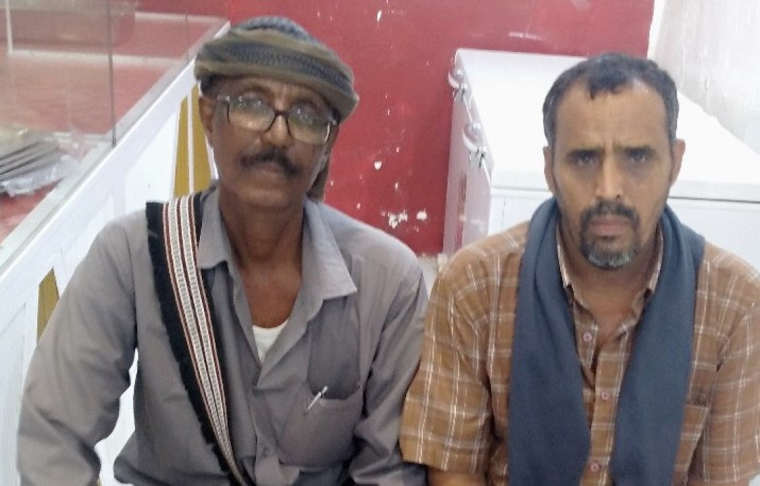 الصورة للكاتب مع الشاعر سعيد بلكديش الصورة للكاتب مع الشاعر سعيد بلكديش