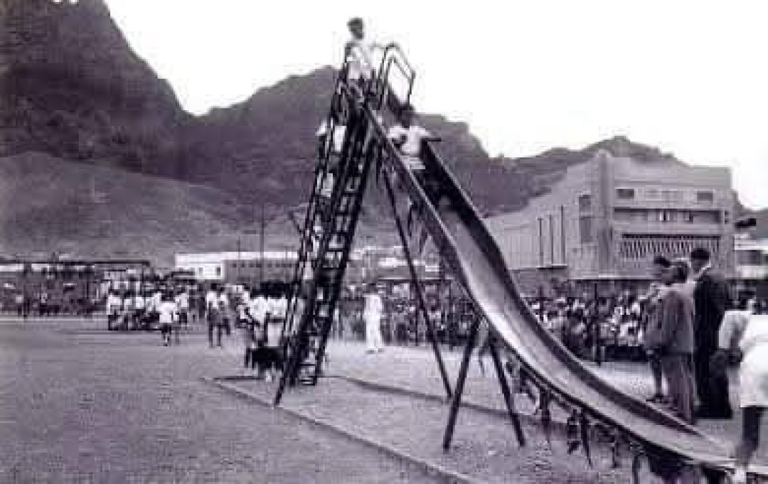 ملعب المعلا في الستينات(منصات التواصل)