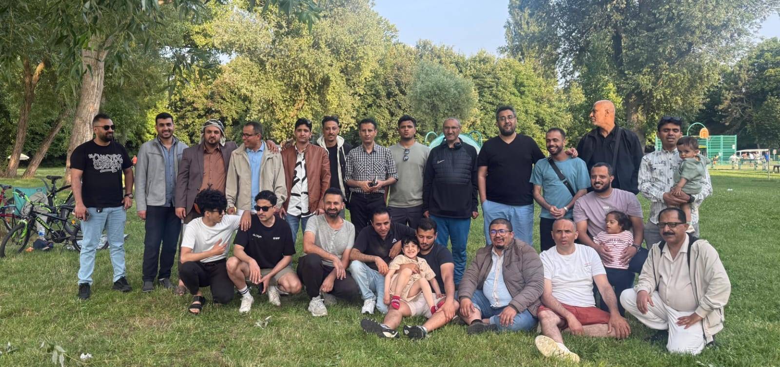 الجالية اليمنية في ستراسبورغ تحتفل بعيد الأضحى في أجواء من الفرح والتلاحم